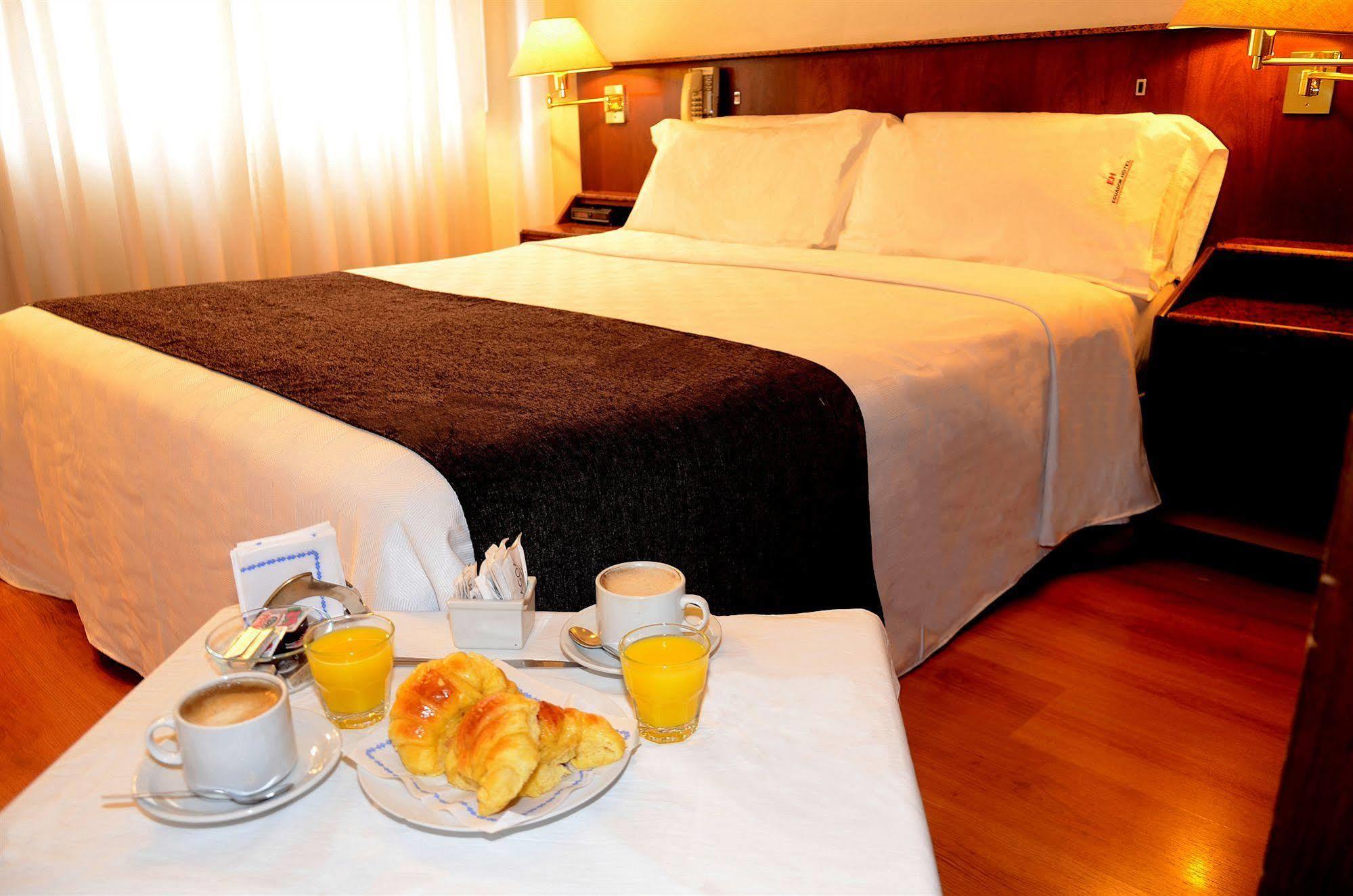 Ecuador Hotel بوينس آيرس المظهر الخارجي الصورة