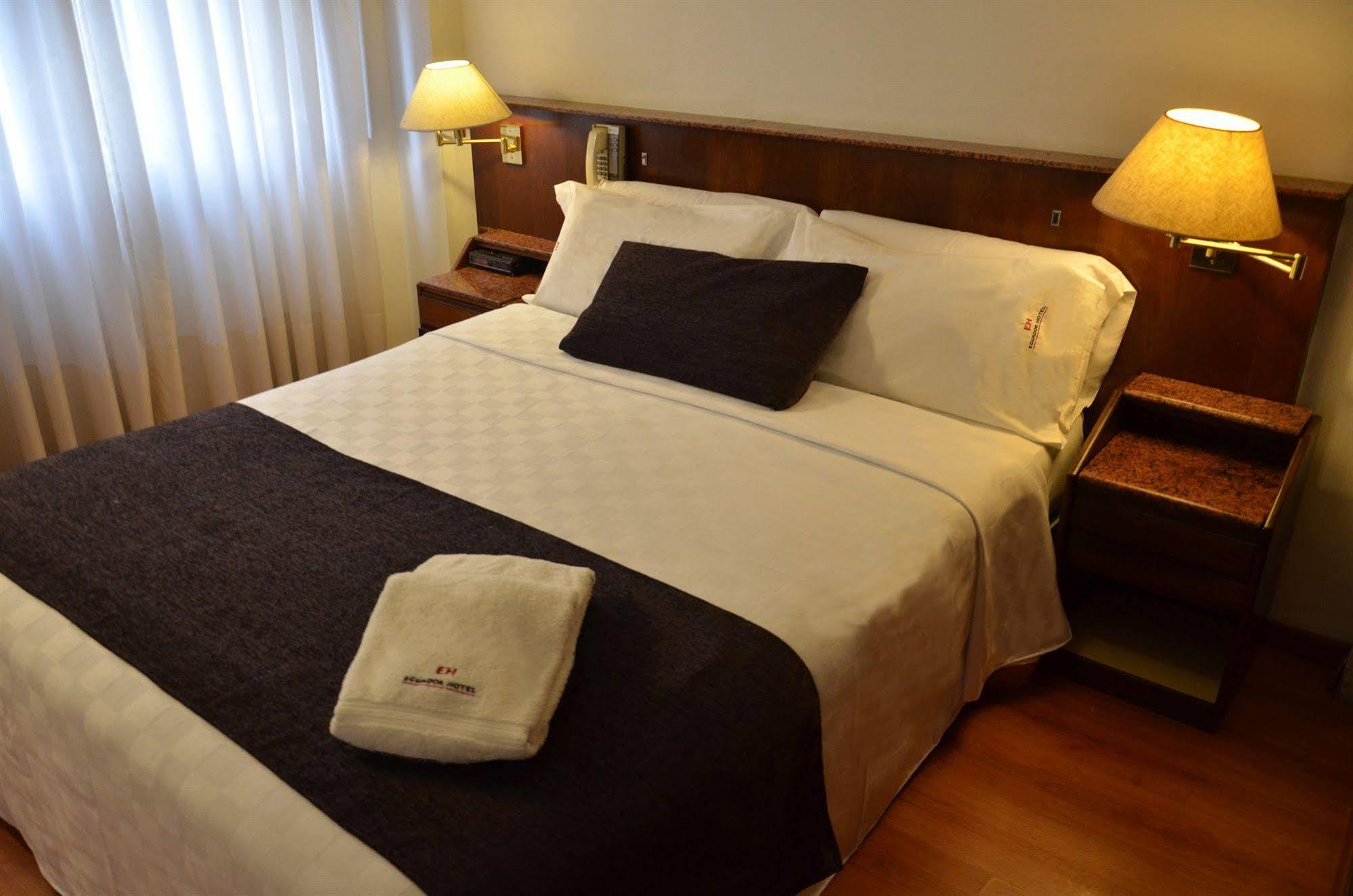 Ecuador Hotel بوينس آيرس المظهر الخارجي الصورة